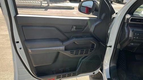 Ice Cap 2026 Toyota Tacoma SR5