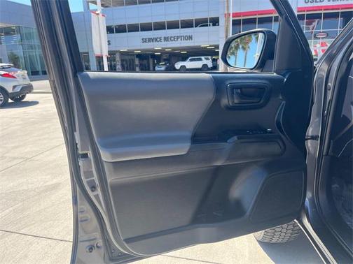 2016 Toyota Tacoma SR5