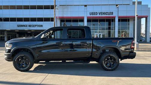 Diamond Black Crystal Pearlcoat 2023 RAM 1500 Rebel