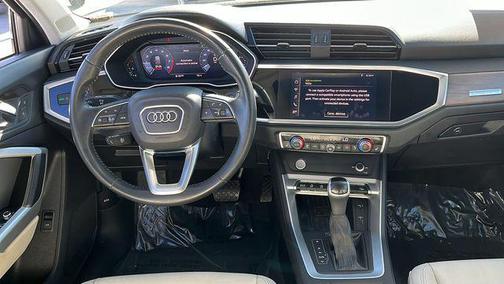 Ibis White 2019 Audi Q3 2.0T Premium Plus