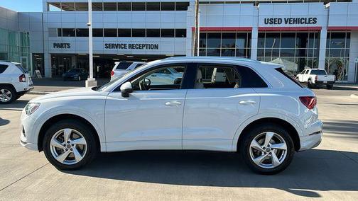 Ibis White 2019 Audi Q3 2.0T Premium Plus