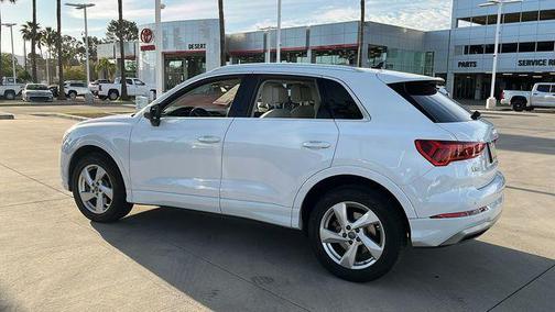 2019 Audi Q3 2.0T Premium Plus