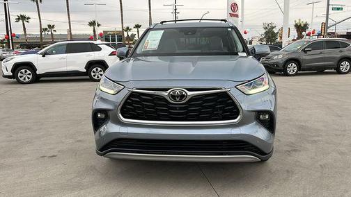 2022 Toyota Highlander Platinum