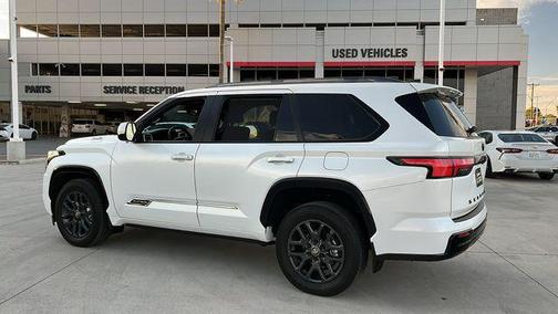 2025 Toyota Sequoia Platinum