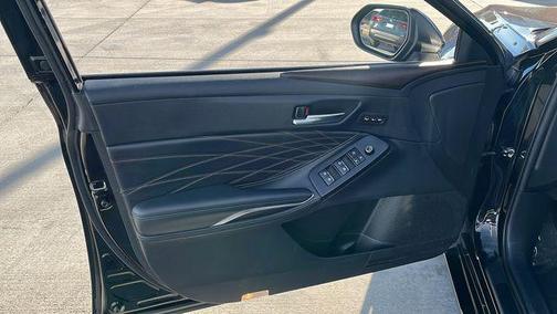 2021 Toyota Avalon Hybrid Limited