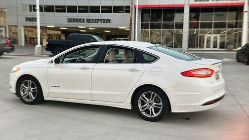 2016 Ford Fusion Hybrid Titanium