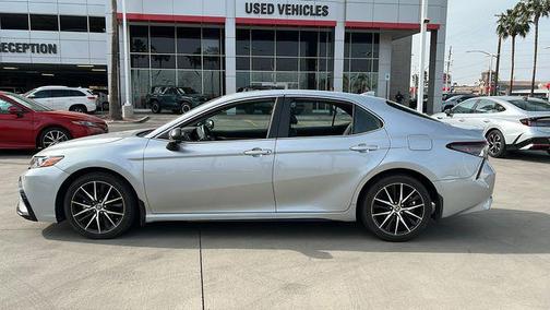 Celestial Silver Metallic 2023 Toyota Camry SE