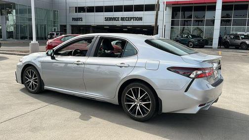 Celestial Silver Metallic 2023 Toyota Camry SE