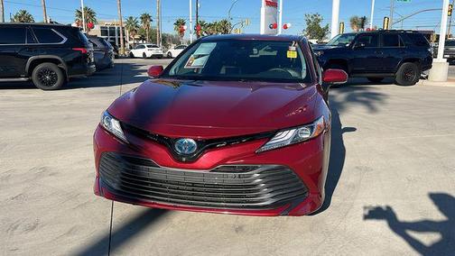 2019 Toyota Camry Hybrid XLE