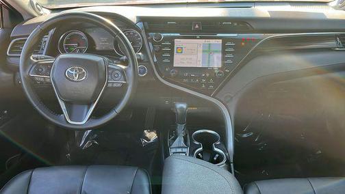 2019 Toyota Camry Hybrid XLE