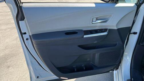 2021 Toyota Sienna XLE 7 Passenger