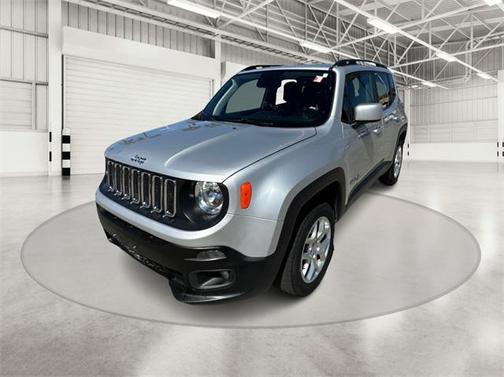 Glacier Metallic 2018 Jeep Renegade Latitude