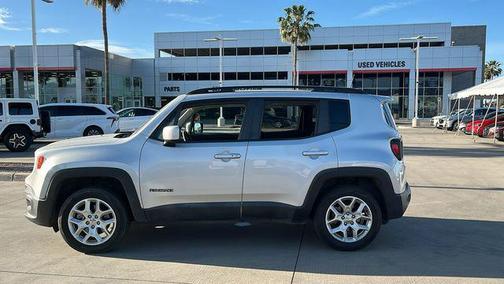 Glacier Metallic 2018 Jeep Renegade Latitude