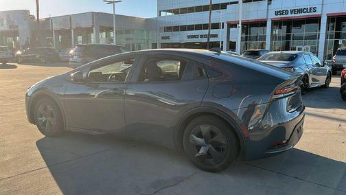 2025 Toyota Prius LE
