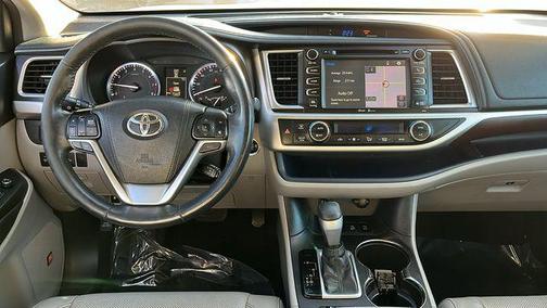 2015 Toyota Highlander Limited Platinum
