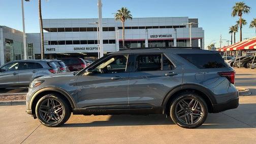 Vapor Blue Metallic 2025 Ford Explorer ST-Line