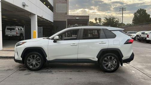 Blizzard Pearl 2022 Toyota RAV4 Hybrid XLE Premium