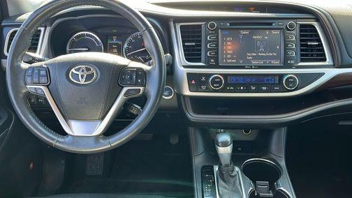 2015 Toyota Highlander Hybrid Platinum