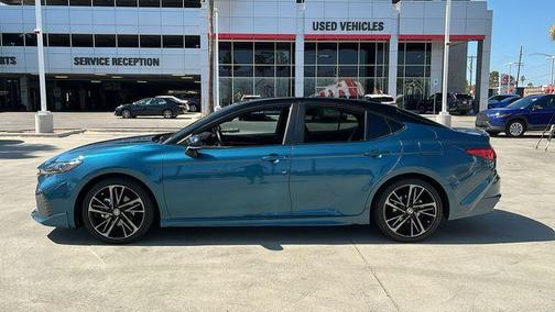 Ocean Gem/Midnight Black Metallic 2025 Toyota Camry XSE