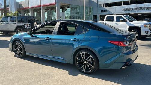 Ocean Gem/Midnight Black Metallic 2025 Toyota Camry XSE