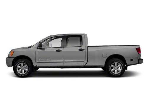 2013 Nissan Titan SV