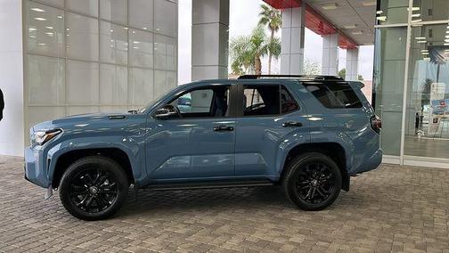 2026 Toyota 4Runner Hybrid Platinum