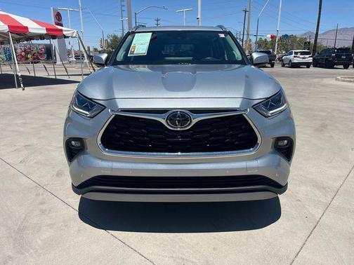 2024 Toyota Highlander Platinum