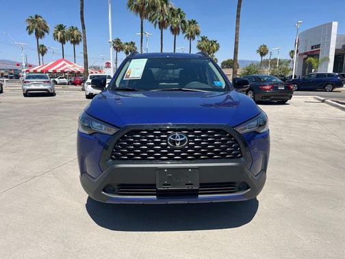 2025 Toyota Corolla Cross LE