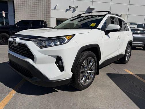 2020 Toyota RAV4 XLE Premium