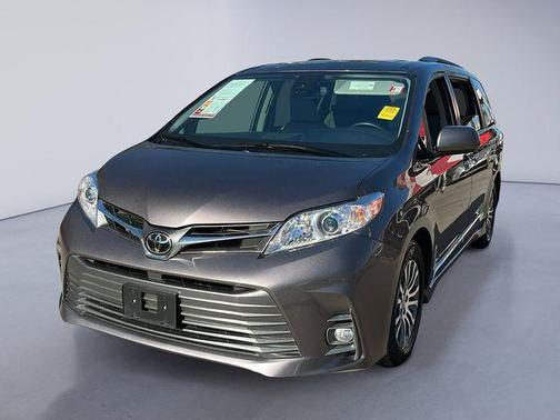 Predawn Gray Mica 2020 Toyota Sienna XLE Premium