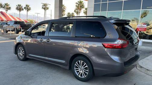 Predawn Gray Mica 2020 Toyota Sienna XLE Premium