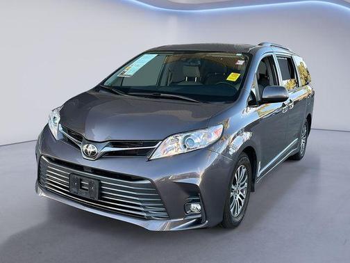 Predawn Gray Mica 2020 Toyota Sienna XLE Premium