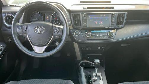 Silver Sky Metallic 2018 Toyota RAV4 XLE