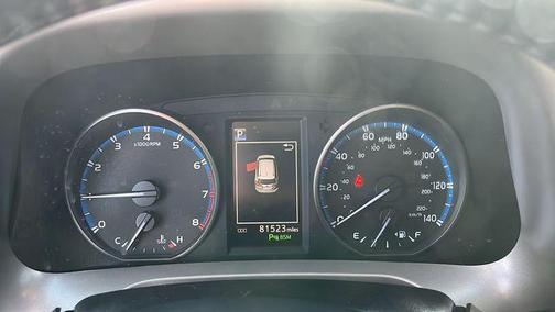 Silver Sky Metallic 2018 Toyota RAV4 XLE