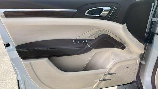 2017 Porsche Cayenne S
