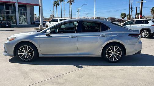 2024 Toyota Camry Hybrid XLE