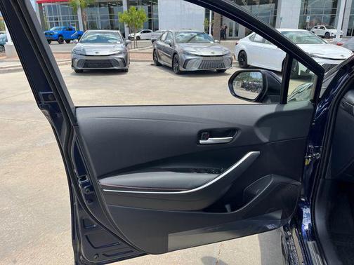 2025 Toyota Corolla Hybrid SE