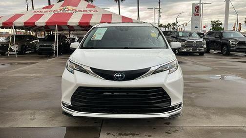 Wind Chill Pearl 2023 Toyota Sienna XLE