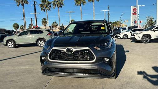 2024 Toyota Highlander XLE