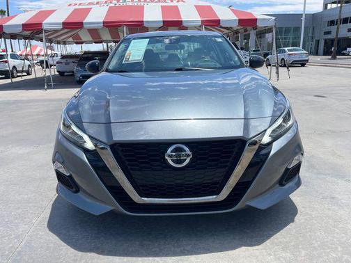 2022 Nissan Altima SR FWD
