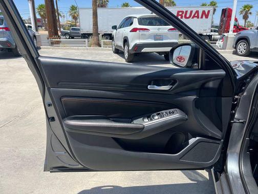 2022 Nissan Altima SR FWD