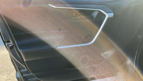 2020 Toyota RAV4 Hybrid LE