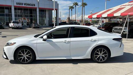 2023 Toyota Camry SE