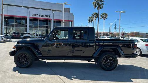 2023 Jeep Gladiator Sport