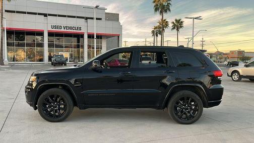 2021 Jeep Grand Cherokee Laredo