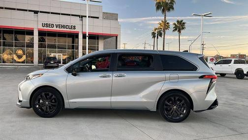 2021 Toyota Sienna XSE 7 Passenger