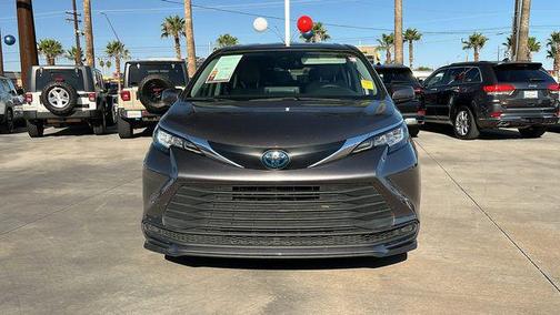 Predawn Gray Mica 2021 Toyota Sienna LE