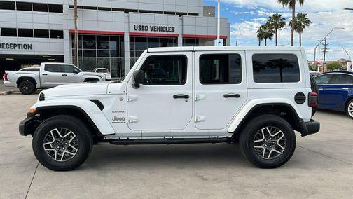 2024 Jeep Wrangler 4-Door Sahara 4x4