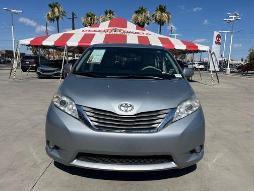 2014 Toyota Sienna XLE