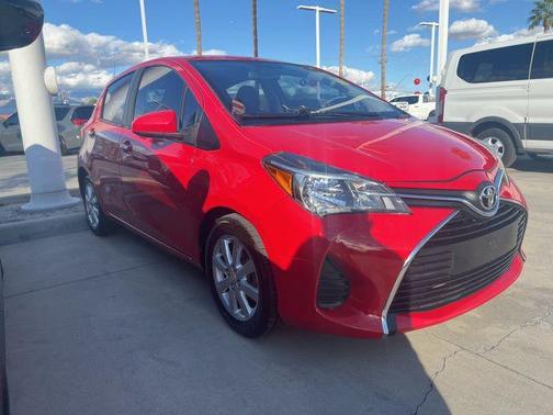 2015 Toyota Yaris LE